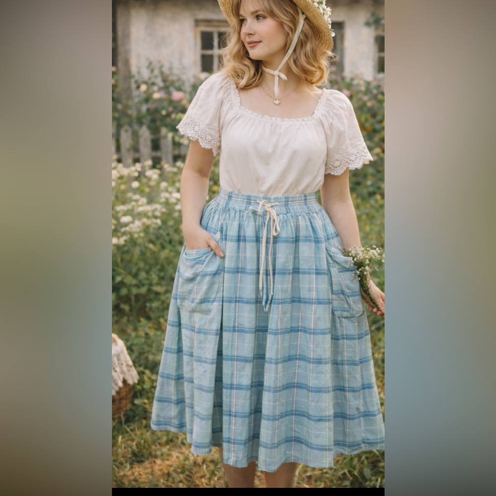 *Vintage 80’s  Liz Sport -cotton plaid prairie skirt- elastic waist, big pockets